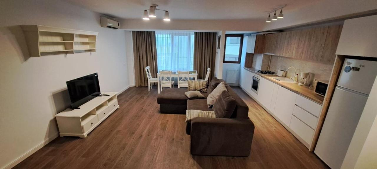 C&Y Zev Apartments مامايا المظهر الخارجي الصورة