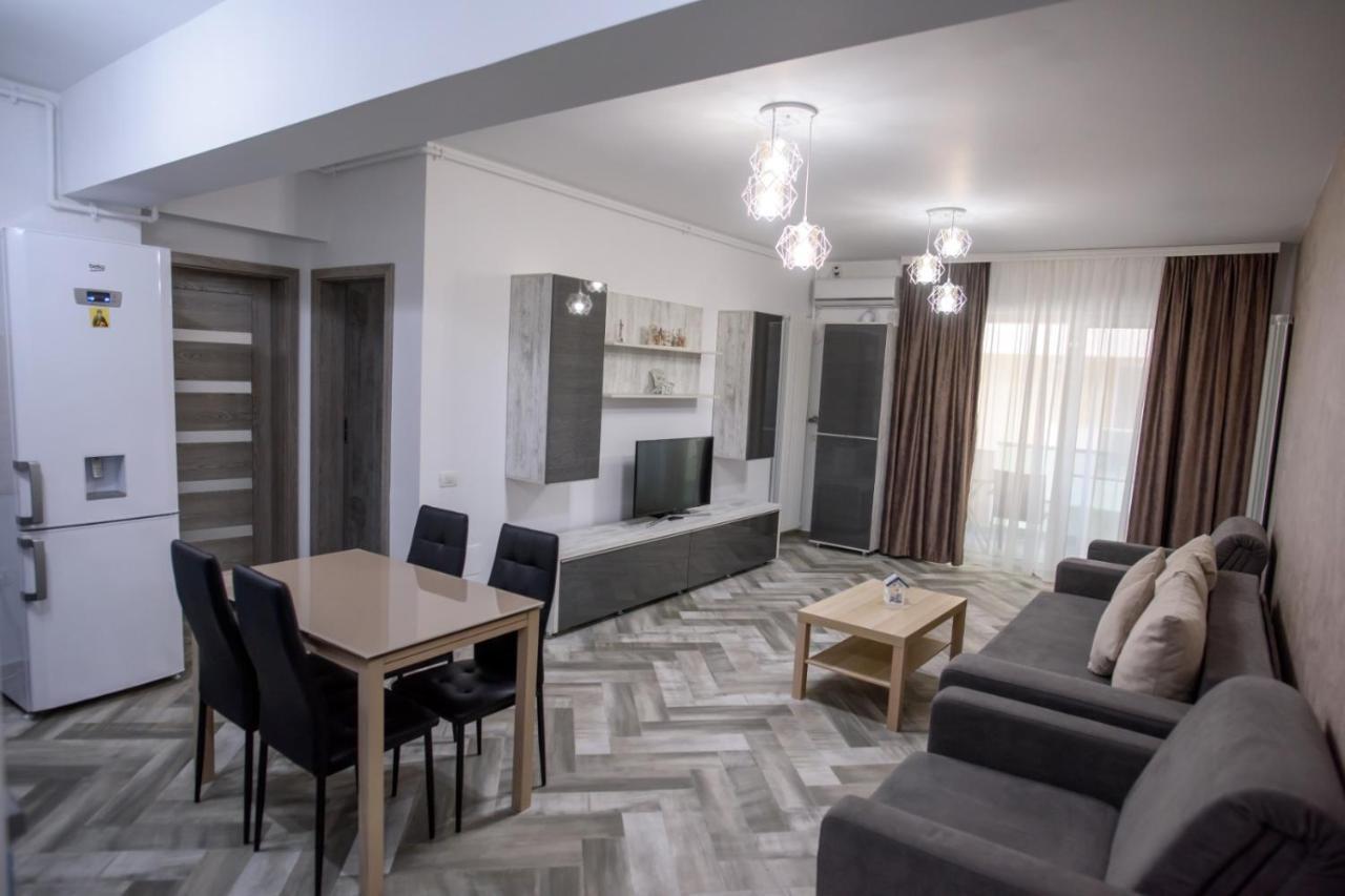 C&Y Zev Apartments مامايا المظهر الخارجي الصورة