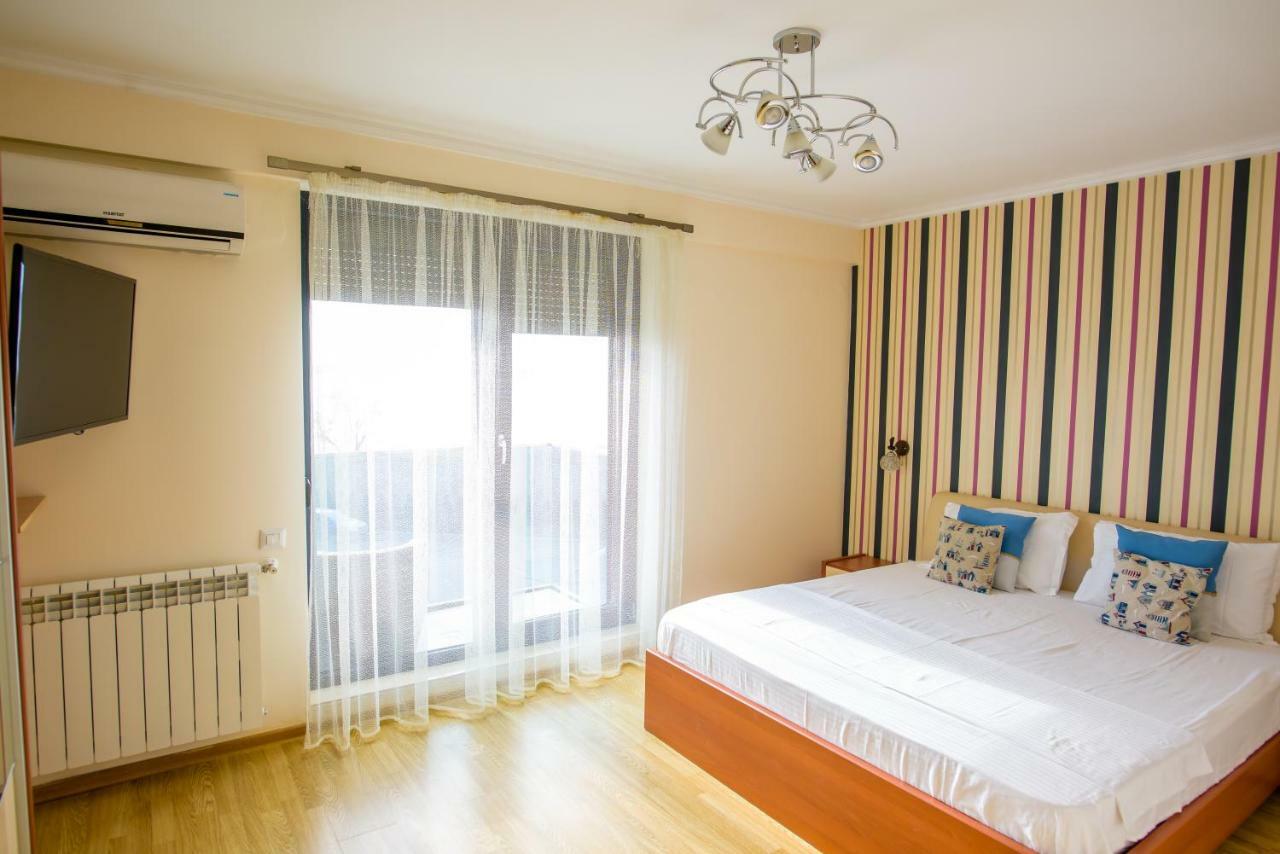 C&Y Zev Apartments مامايا المظهر الخارجي الصورة